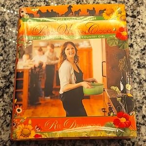 The Pioneer Woman Cooks 2009 Cookbook hardcover dust cover farmhouse country